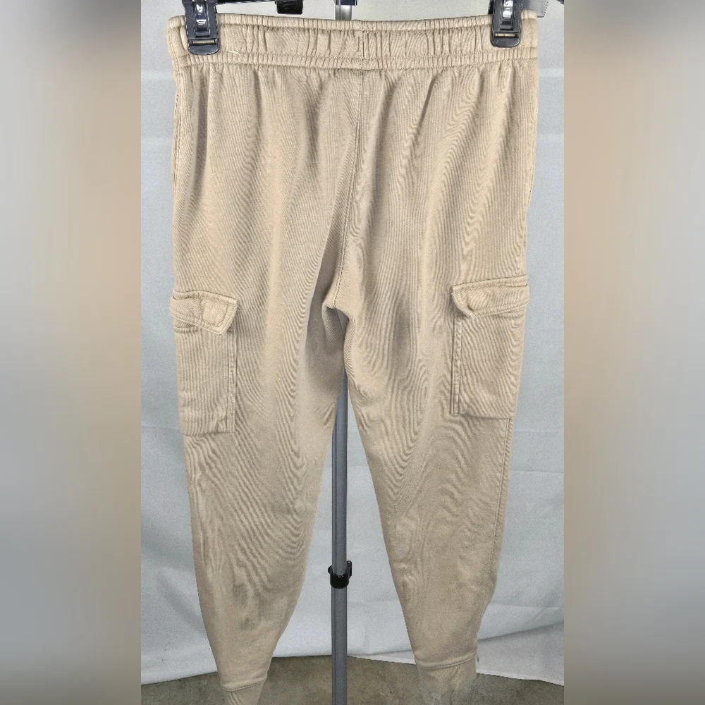 Boys Nike Club Fleece‎ Athleisure Loungewear Cargo Jogger Sweatpants, Medium